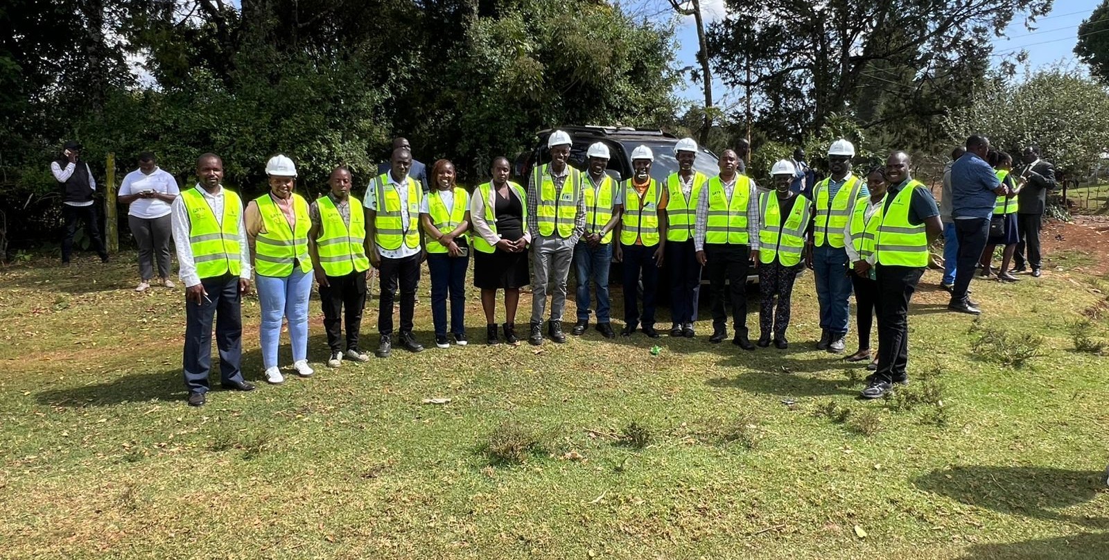 HSE site safety workers